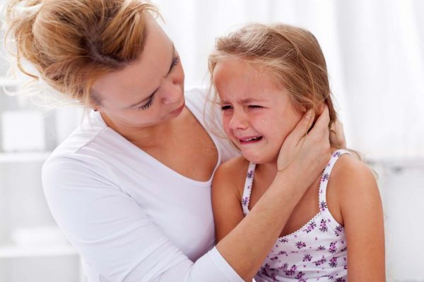 5 كوارث تربوية لا ينتبه لها الآباء في تربية أبنائهم..