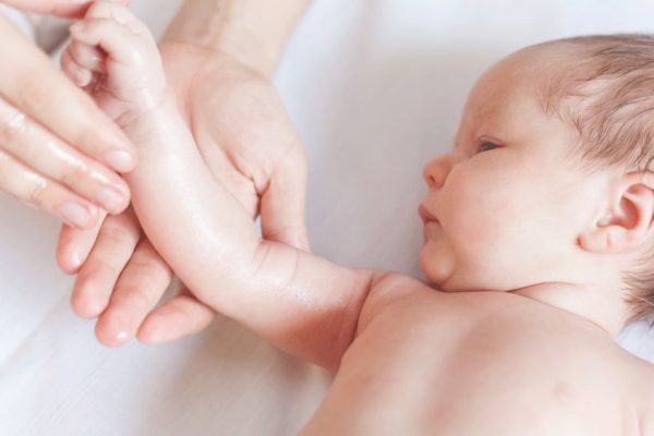 أعراض خطيرة.. لا يمكنكِ تجاهلها لطفلك الرضيع الأعراض
