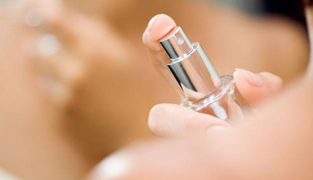 حذاري من رش العطور على الرقبة