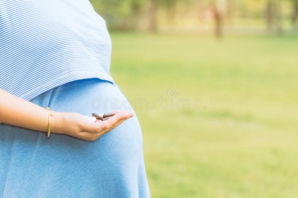 لحماية طفلك من التوحد مستقبلا.. تناولي هذا الفيتامين..