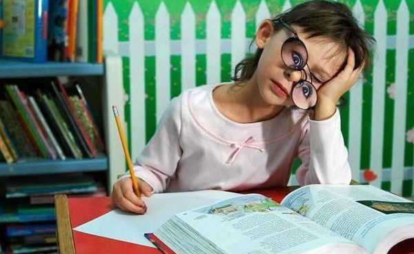 إمنع هذه الأطعمة عن أطفاك خلال فترة المذاكرة و الإمتحانات..